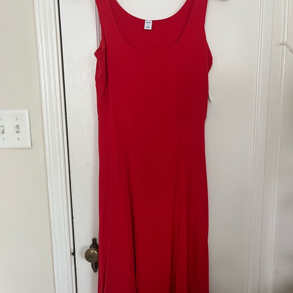 NWT. Never worn. Old Navy Red Dress